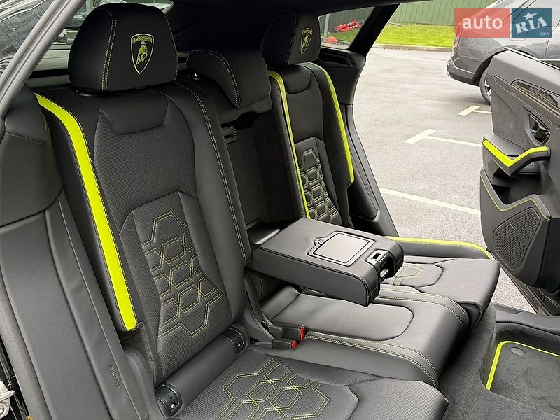 Внедорожник / Кроссовер Lamborghini Urus 2026 в Киеве