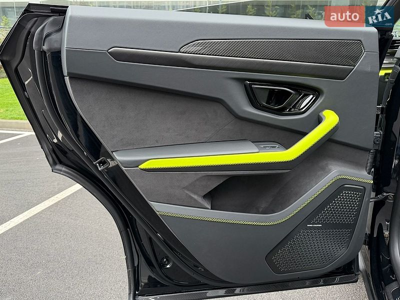 Внедорожник / Кроссовер Lamborghini Urus 2026 в Киеве