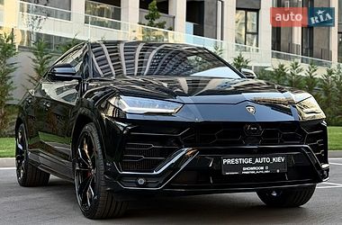 Внедорожник / Кроссовер Lamborghini Urus 2020 в Киеве фото 12 Внедорожник / Кроссовер Lamborghini Urus 2020 в Киеве