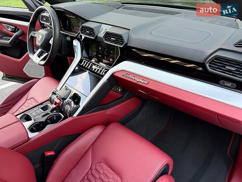 Внедорожник / Кроссовер Lamborghini Urus 2020 в Киеве фото 50 Внедорожник / Кроссовер Lamborghini Urus 2020 в Киеве