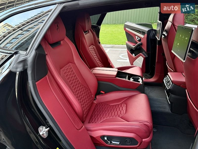 Внедорожник / Кроссовер Lamborghini Urus 2020 в Киеве фото 55 Внедорожник / Кроссовер Lamborghini Urus 2020 в Киеве