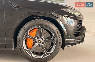 Позашляховик / Кросовер Lamborghini Urus 2020 в Києві фото 9 Позашляховик / Кросовер Lamborghini Urus 2020 в Києві