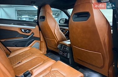 Позашляховик / Кросовер Lamborghini Urus 2020 в Києві фото 26 Позашляховик / Кросовер Lamborghini Urus 2020 в Києві