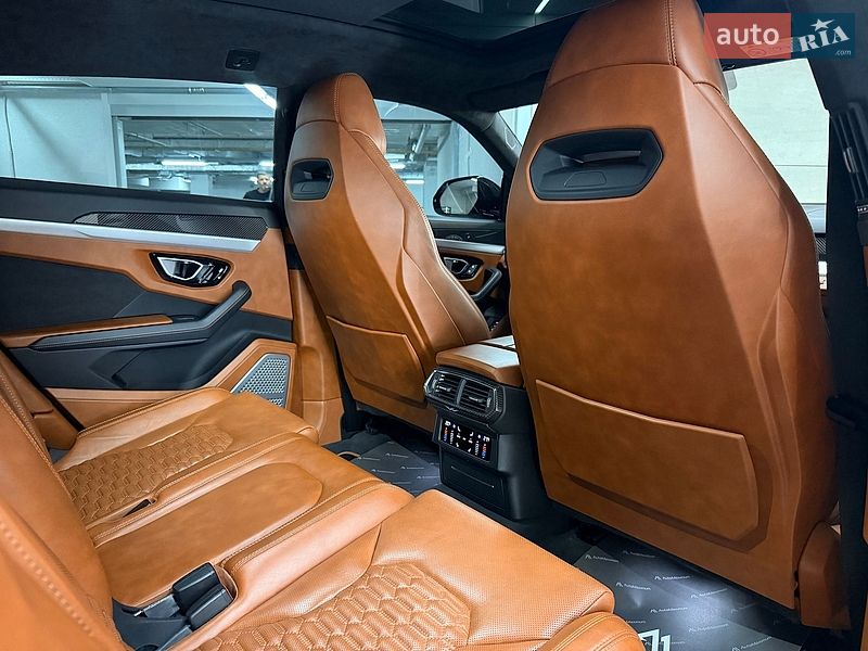 Позашляховик / Кросовер Lamborghini Urus 2020 в Києві фото 26 Позашляховик / Кросовер Lamborghini Urus 2020 в Києві
