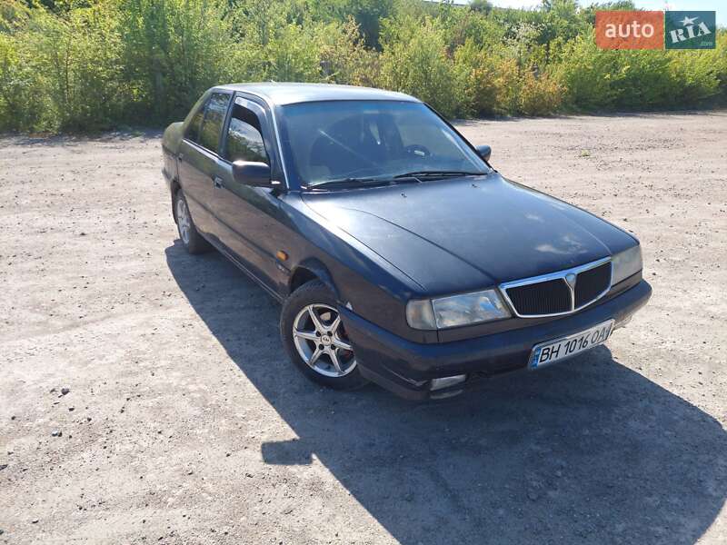 Седан Lancia Dedra 1992 в Любашевке