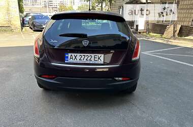 Хэтчбек Lancia Delta 2008 в 