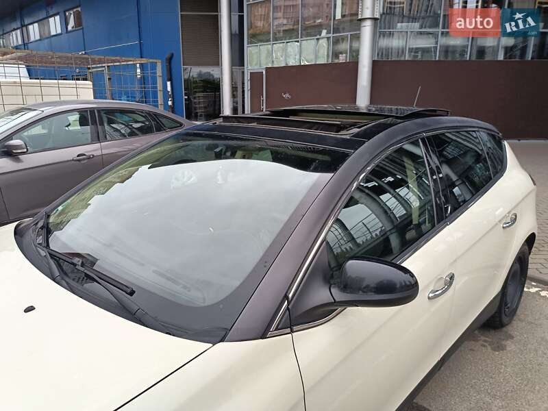 Хэтчбек Lancia Delta 2009 в Киеве фото 10 Хэтчбек Lancia Delta 2009 в Киеве