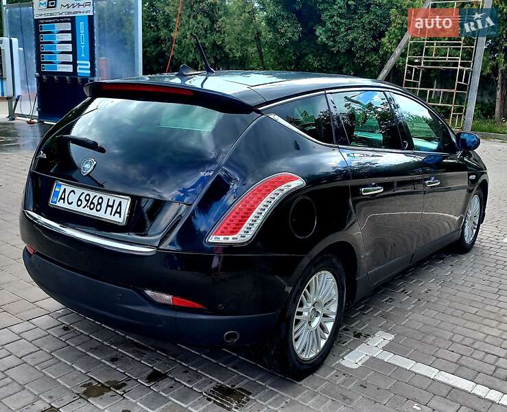 Хэтчбек Lancia Delta 2008 в Луцке