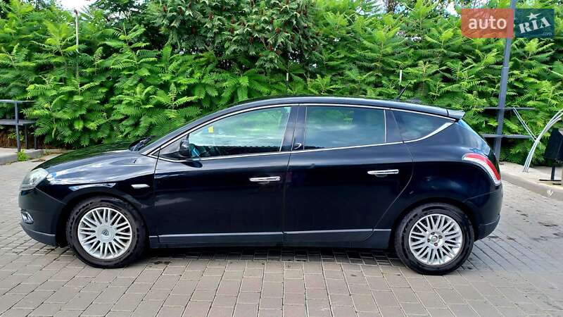 Хэтчбек Lancia Delta 2008 в Луцке
