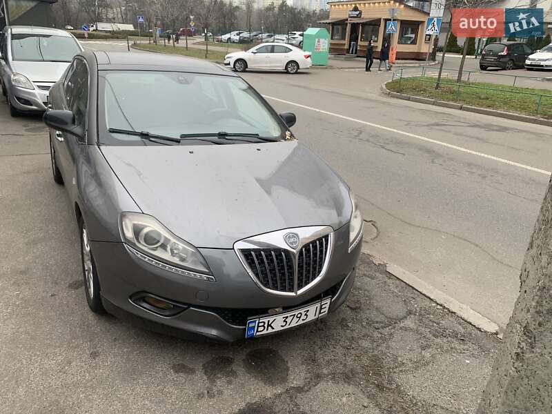 Хэтчбек Lancia Delta 2009 в Киеве фото 8 Хэтчбек Lancia Delta 2009 в Киеве