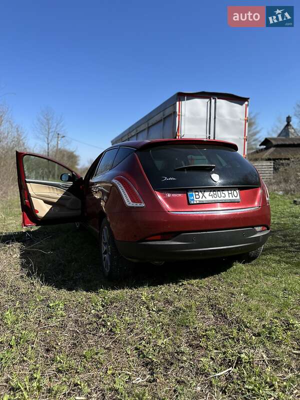 Хетчбек Lancia Delta 2008 в Кам'янець-Подільському