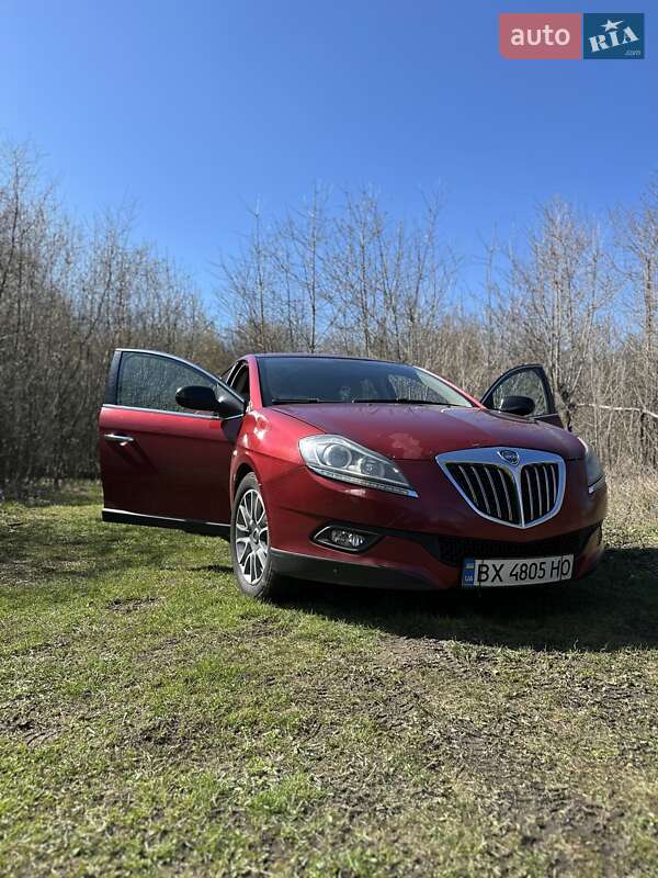 Хетчбек Lancia Delta 2008 в Кам'янець-Подільському