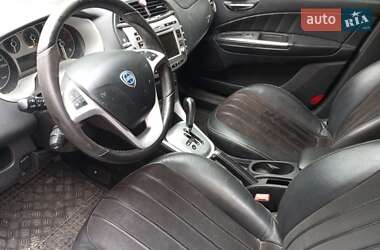 Хэтчбек Lancia Delta 2010 в Мукачево