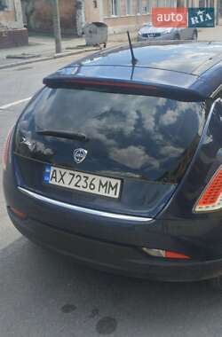 Хэтчбек Lancia Delta 2009 в 