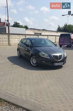 Хэтчбек Lancia Delta 2010 в Стрые