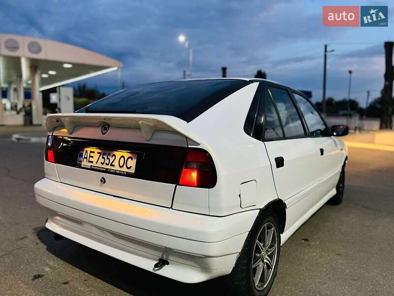 Хэтчбек Lancia Delta 1994 в Новомосковске
