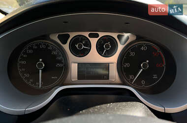 Хэтчбек Lancia Delta 2010 в 