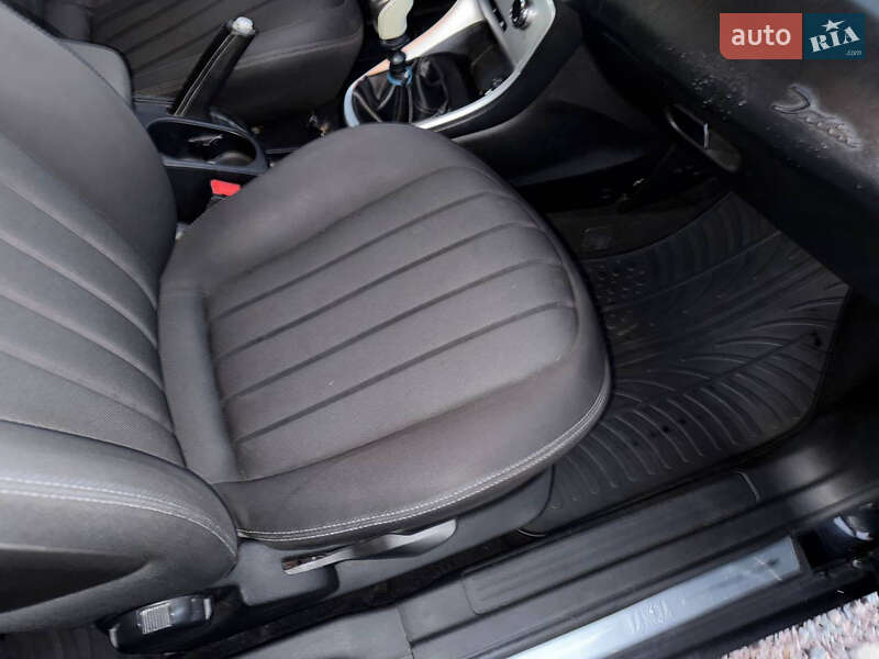 Хэтчбек Lancia Delta 2008 в Стрые