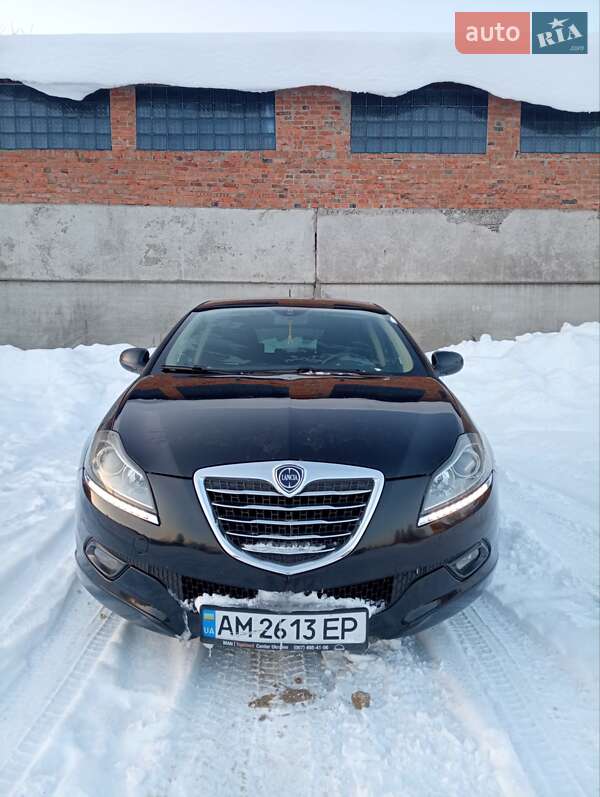 Хетчбек Lancia Delta 2014 в Олевську