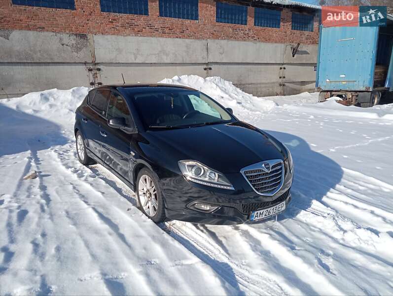 Хетчбек Lancia Delta 2014 в Олевську