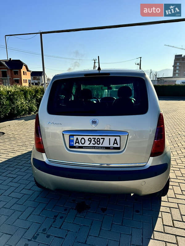 Універсал Lancia Musa 2007 в Хусті