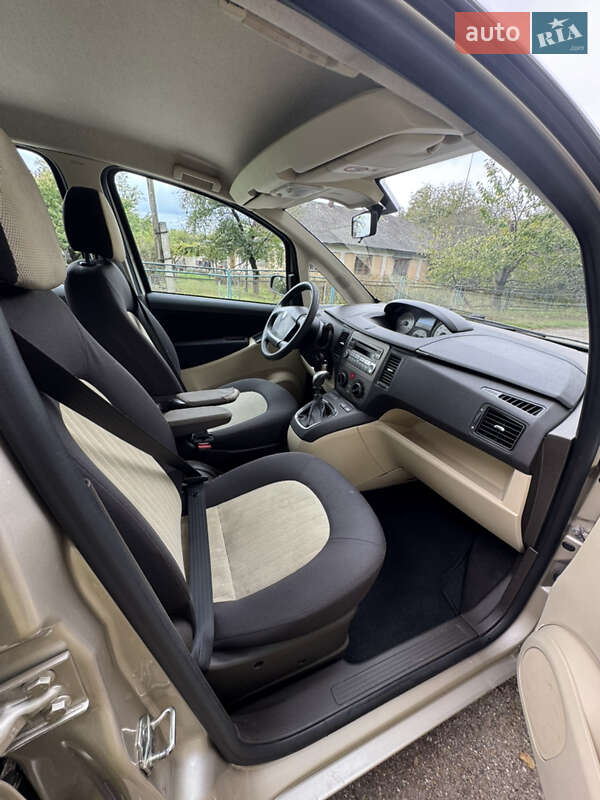 Мікровен Lancia Musa 2007 в Хотині