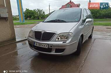 Минивэн Lancia Phedra 2004 в 