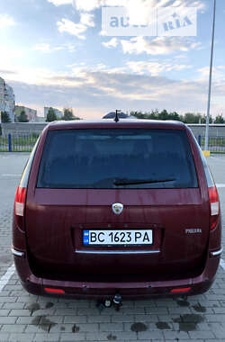 Минивэн Lancia Phedra 2004 в 