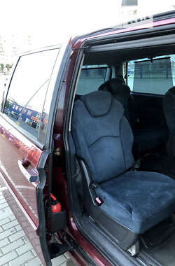 Минивэн Lancia Phedra 2004 в 