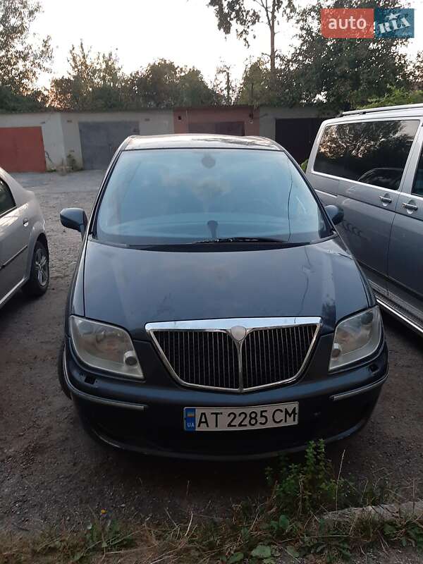 Минивэн Lancia Phedra 2004 в Ивано-Франковске