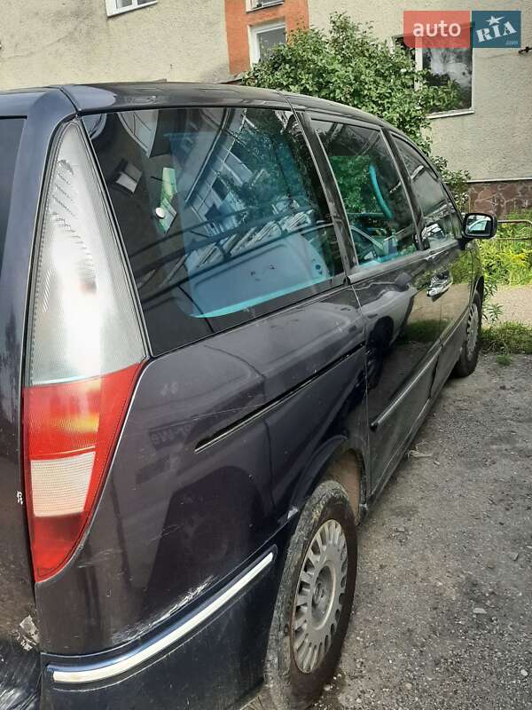Минивэн Lancia Phedra 2004 в Ивано-Франковске
