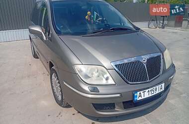 Минивэн Lancia Phedra 2005 в 