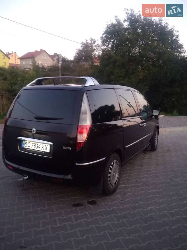 Мінівен Lancia Phedra 2007 в Тернополі