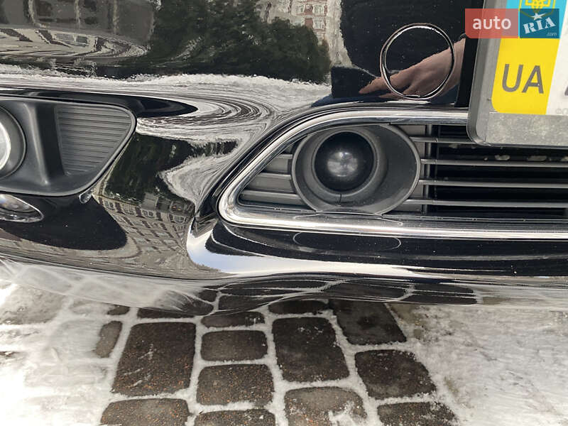 Седан Lancia Thema 2012 в Києві