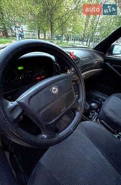 Седан Lancia Thema 1986 в 