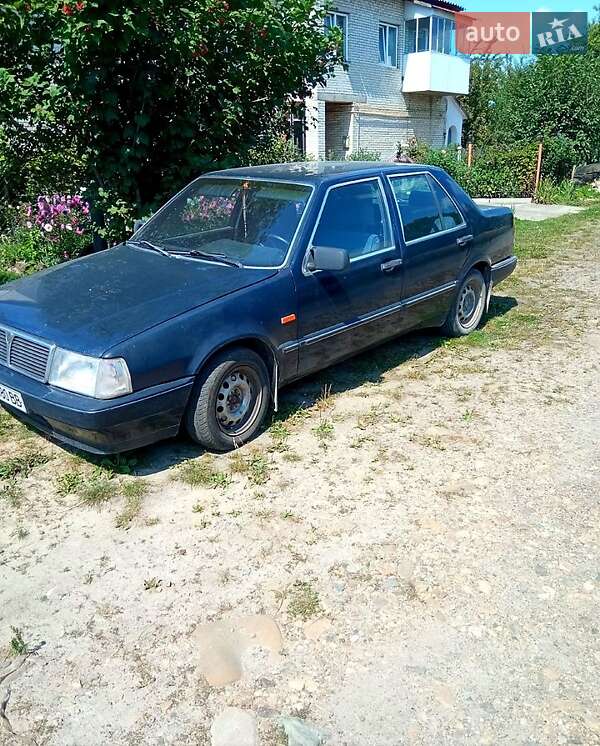 Седан Lancia Thema 1988 в Львове