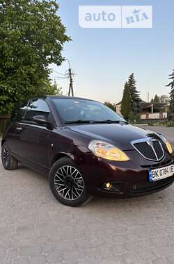 Хетчбек Lancia Ypsilon 2008 в Рівному