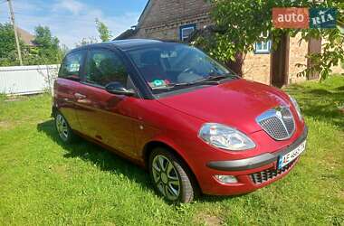 Купе Lancia Ypsilon 2006 в 