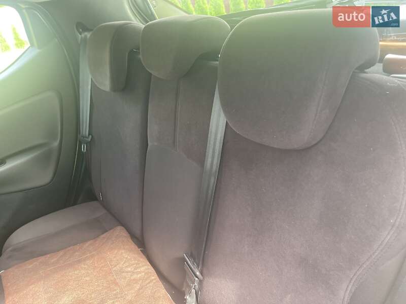 Хэтчбек Lancia Ypsilon 2012 в Ужгороде