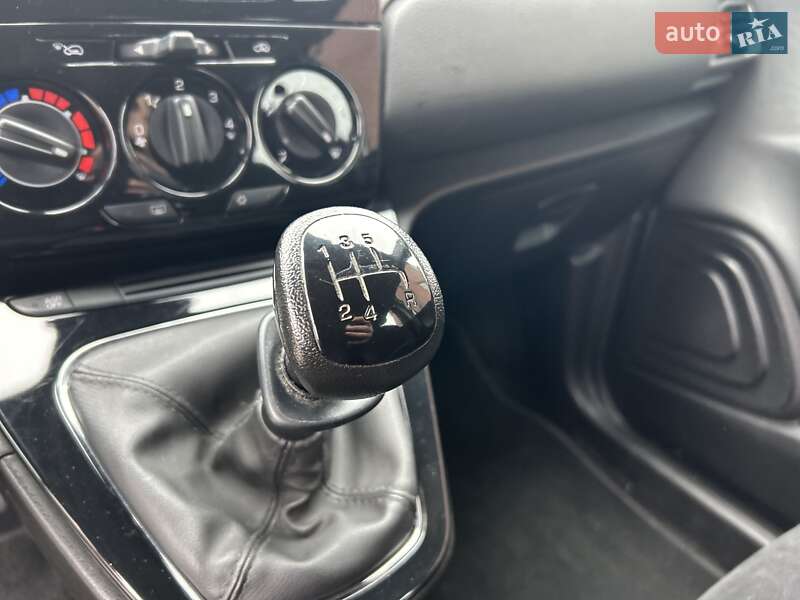 Хетчбек Lancia Ypsilon 2015 в Львові фото 20 Хетчбек Lancia Ypsilon 2015 в Львові