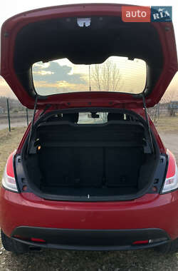 Хетчбек Lancia Ypsilon 2013 в 