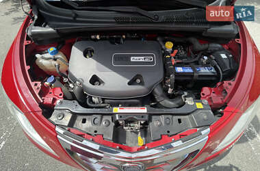 Хэтчбек Lancia Ypsilon 2012 в 