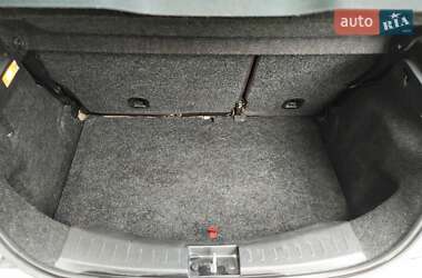 Хэтчбек Lancia Ypsilon 2012 в 