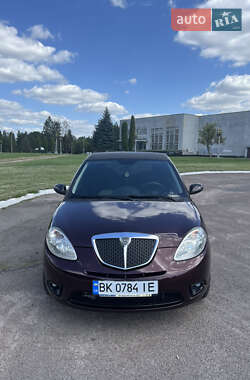 Хетчбек Lancia Ypsilon 2008 в Рівному