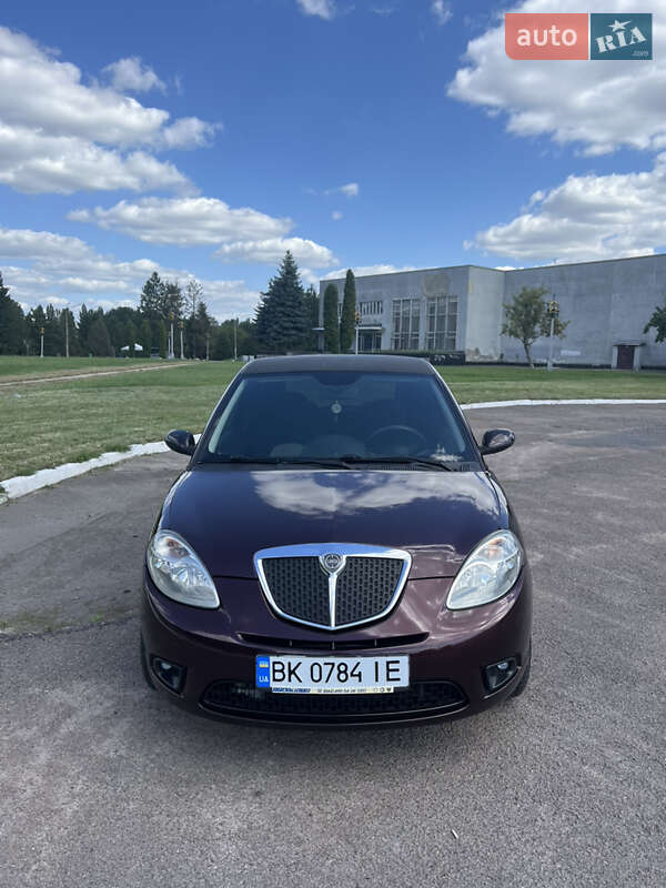 Lancia Ypsilon 2008