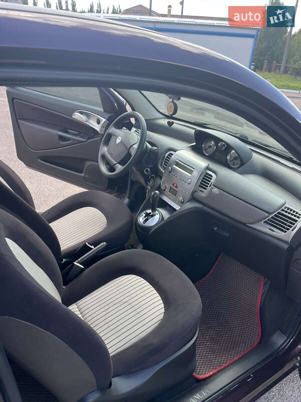 Хэтчбек Lancia Ypsilon 2008 в Ровно фото 6 Хэтчбек Lancia Ypsilon 2008 в Ровно