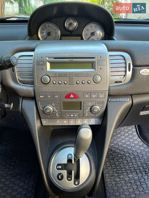 Хэтчбек Lancia Ypsilon 2008 в Киеве фото 17 Хэтчбек Lancia Ypsilon 2008 в Киеве