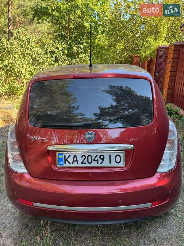 Хэтчбек Lancia Ypsilon 2008 в Киеве