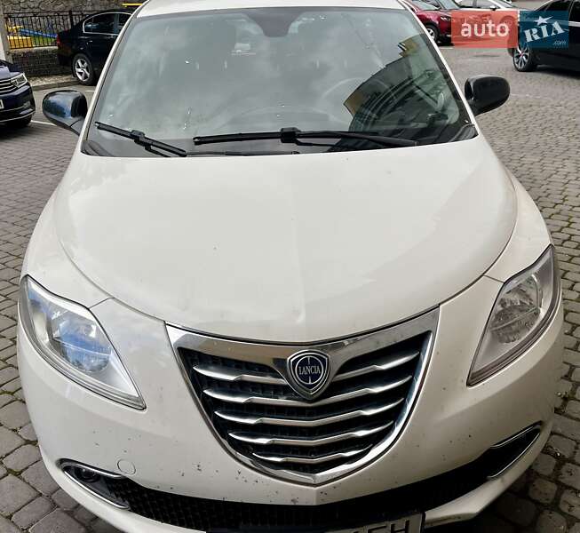 Хэтчбек Lancia Ypsilon 2013 в Хмельницком фото 2 Хэтчбек Lancia Ypsilon 2013 в Хмельницком
