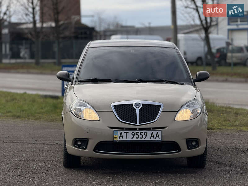 Хетчбек Lancia Ypsilon 2007 в Івано-Франківську фото 3 Хетчбек Lancia Ypsilon 2007 в Івано-Франківську